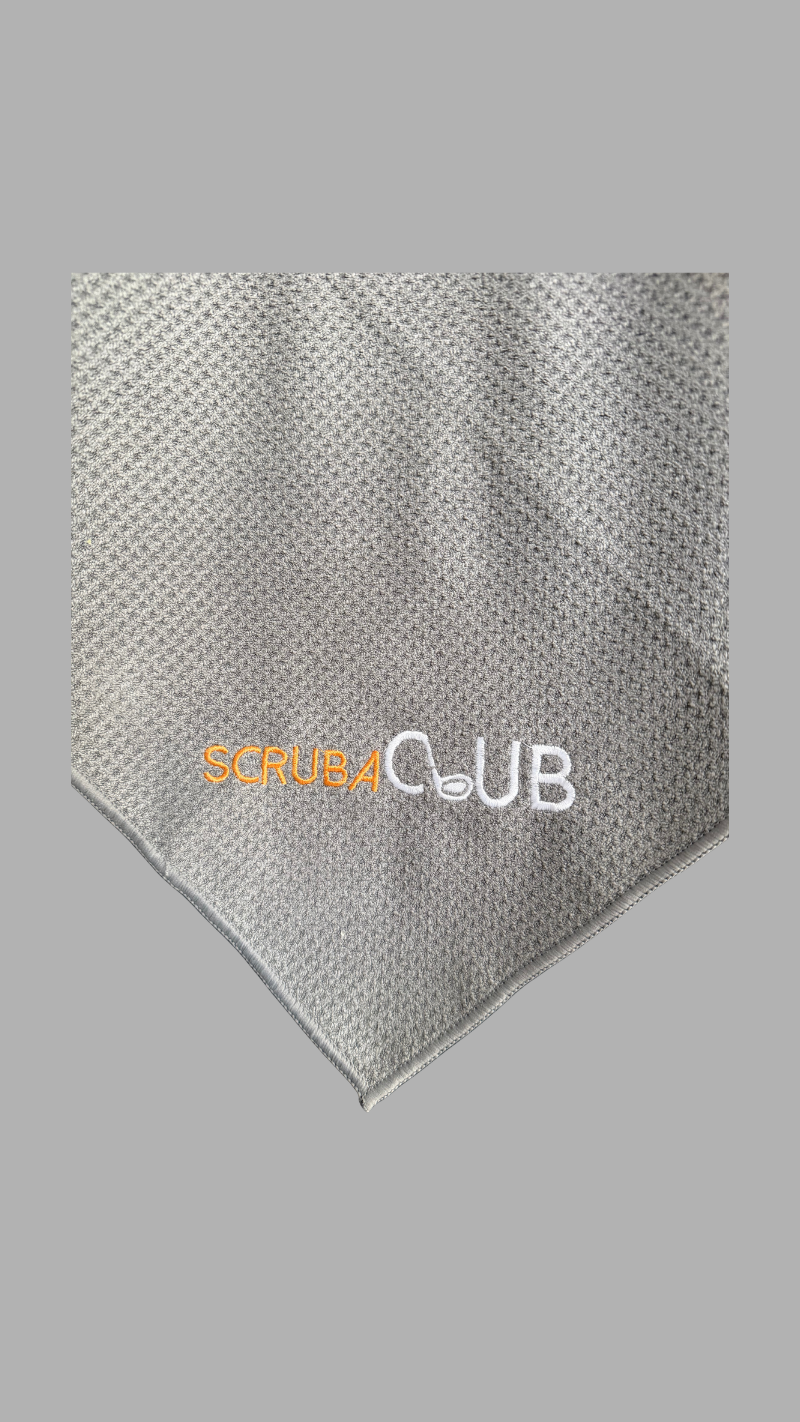 Scrubaclub Towel with Magnetic Clip - Grey Linear Logo